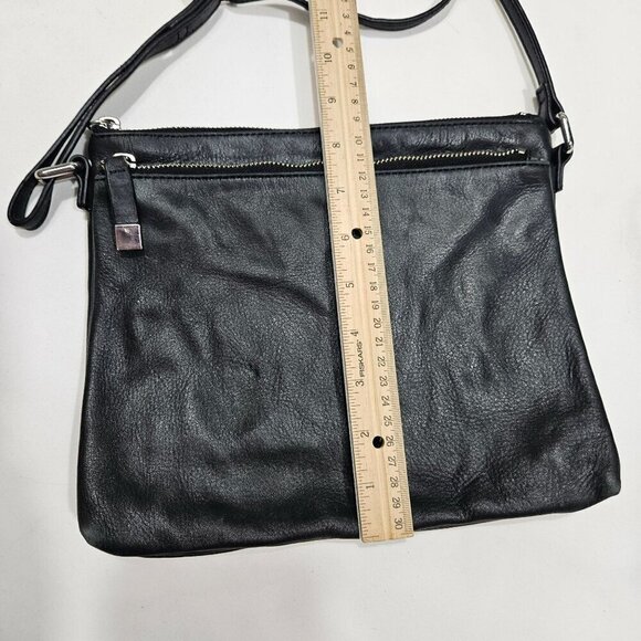 Margot Neutral Classic Staple Black‎ Leather Crossbody Bag Timeless minimalist - Picture 7 of 8